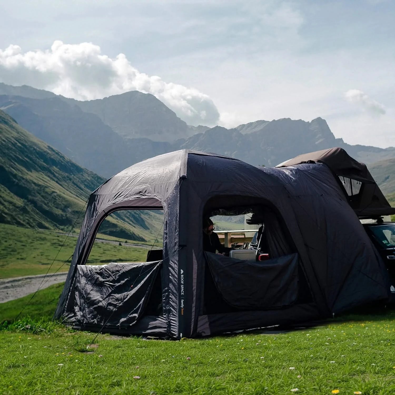 Annexe de tente de toit Roof Space Family Base en extérieur