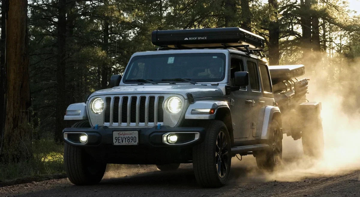 Tente de toit et consommation : quel impact réel sur votre budget et votre conduite ?